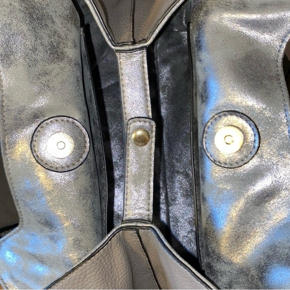 Large Over the Shoulder Grey Bag - Picture 4 of 4